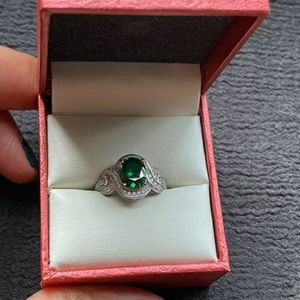 Berricle "Emerald" Swirl RIng
